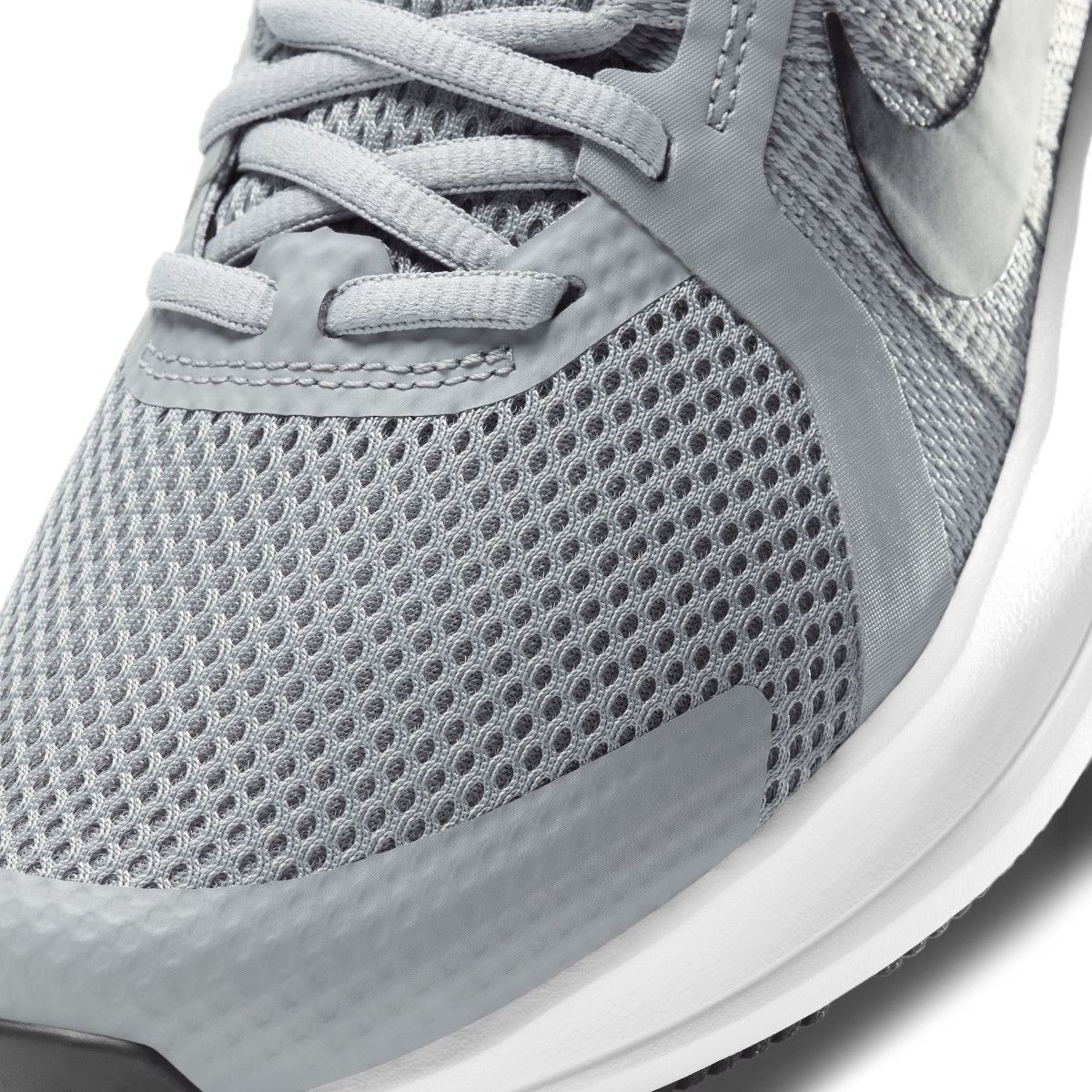 nike running run swift 2 trainers in grey and black